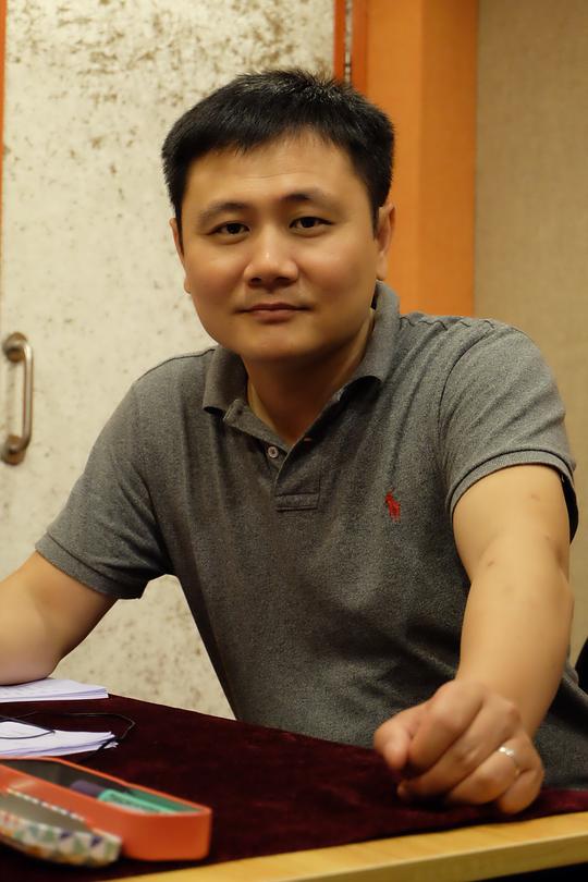 胡谦 Qian Hu