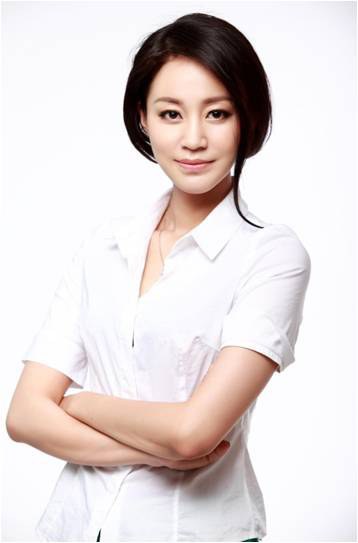 梁椰雯 Yewen Liang