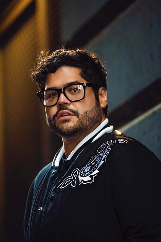 哈维·吉兰 Harvey Guillen
