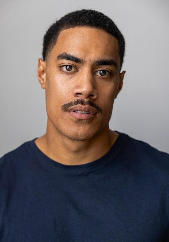 迪米特里乌斯·舒斯特-科洛阿玛坦吉 Dimitrius Schuster-Koloamatangi